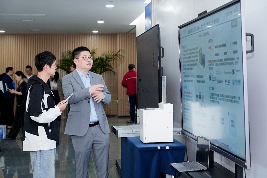 突破通量技術(shù)壁壘！芯像生物于金鳳科技成果發(fā)布會上首發(fā)Wafer Level Package高通量芯粒集成技術(shù)(圖4)